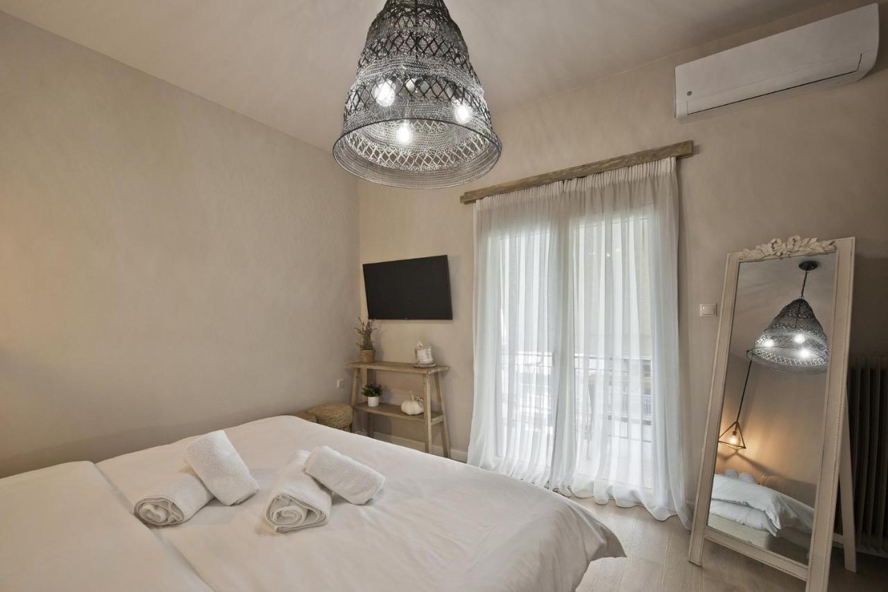 Stylish Apartment At Pagrati Atenas Exterior foto