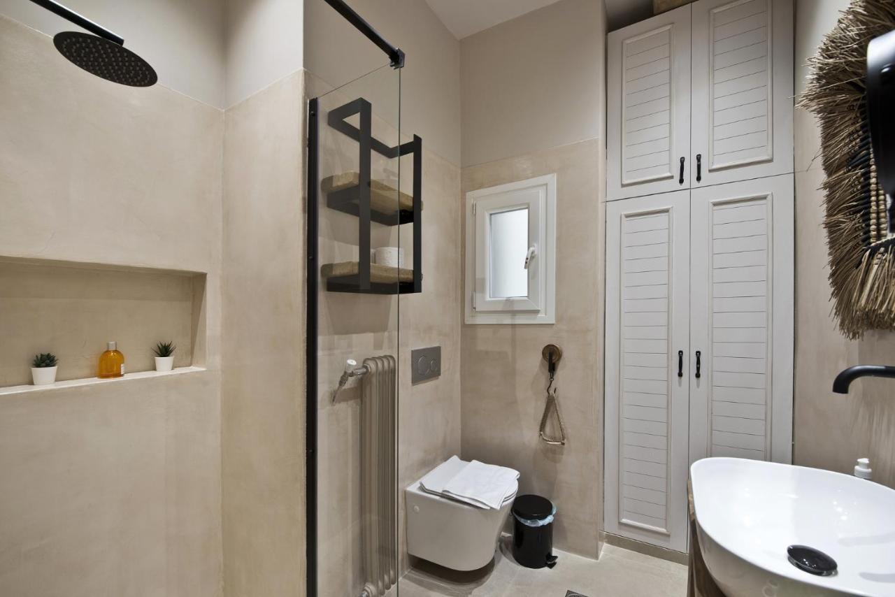 Stylish Apartment At Pagrati Atenas Exterior foto